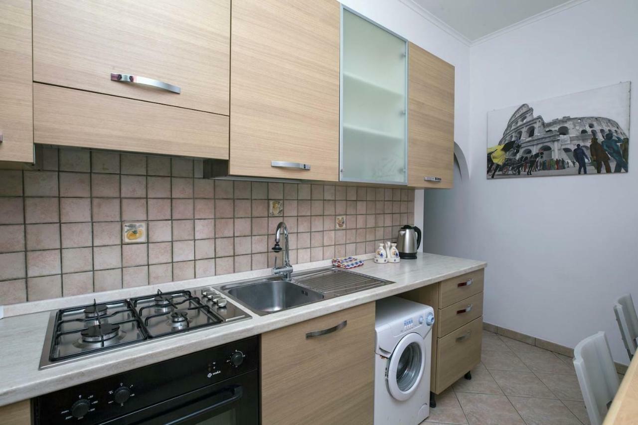 Appartement Il Cortiletto Di Via Tuscolana à Rome Extérieur photo