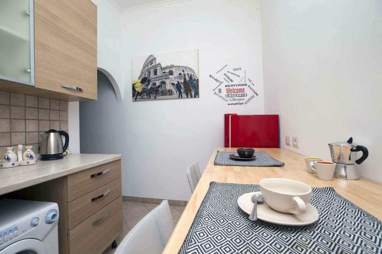 Appartement Il Cortiletto Di Via Tuscolana à Rome Extérieur photo